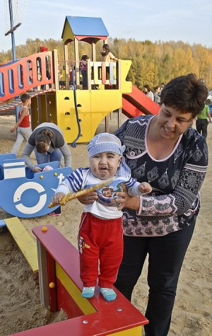 Наш город  Новый детский городок прописался на «Лазурном» берегу