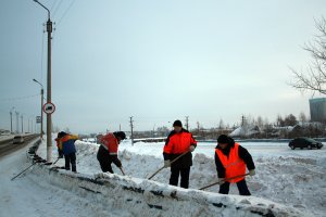 Коммунальные службы  несут свою вахту