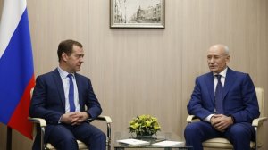 Рабочая встреча Дмитрия Медведева и Рустэма Хамитова